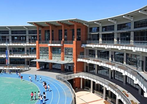 北京中关村第三⼩学万柳新校区